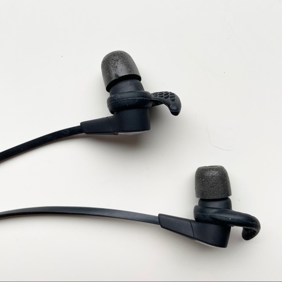 Jaybird X3 Sport Bluetooth Headphones, Blackout - Picture 14 of 16